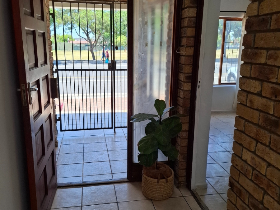 2 Bedroom Property for Sale in Windsor Park Western Cape